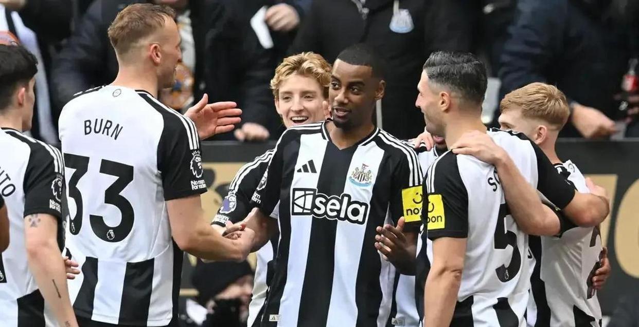 爱游戏网页版登录入口-英超球队的精彩对抗，实力强弱悬殊