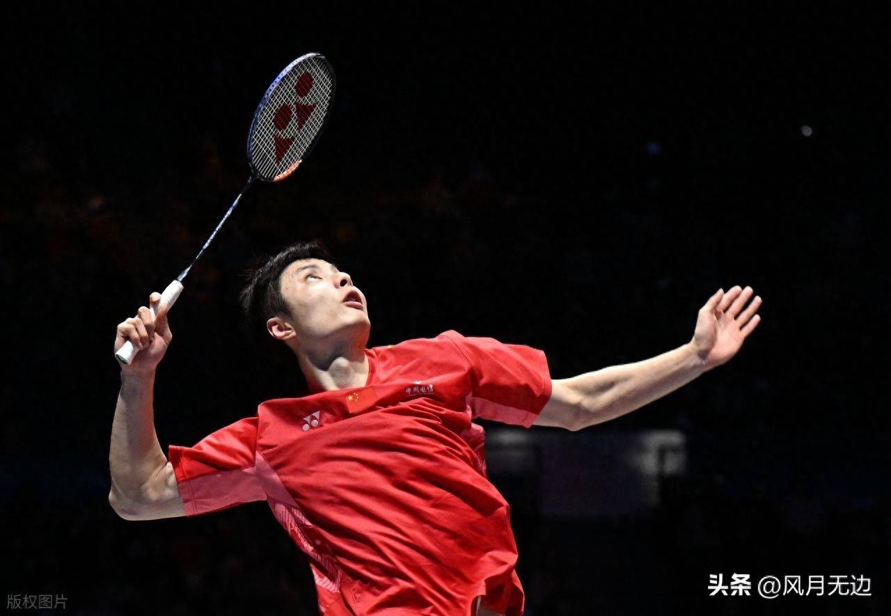 羽毛球男单决赛，印尼选手勇夺冠军