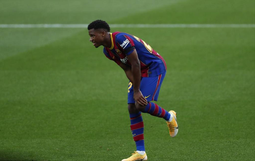 巴萨边锋因膝盖伤势手术,复出日期成谜的简单介绍 巴萨边锋因膝盖伤势手术,复出日期成谜的简单介绍