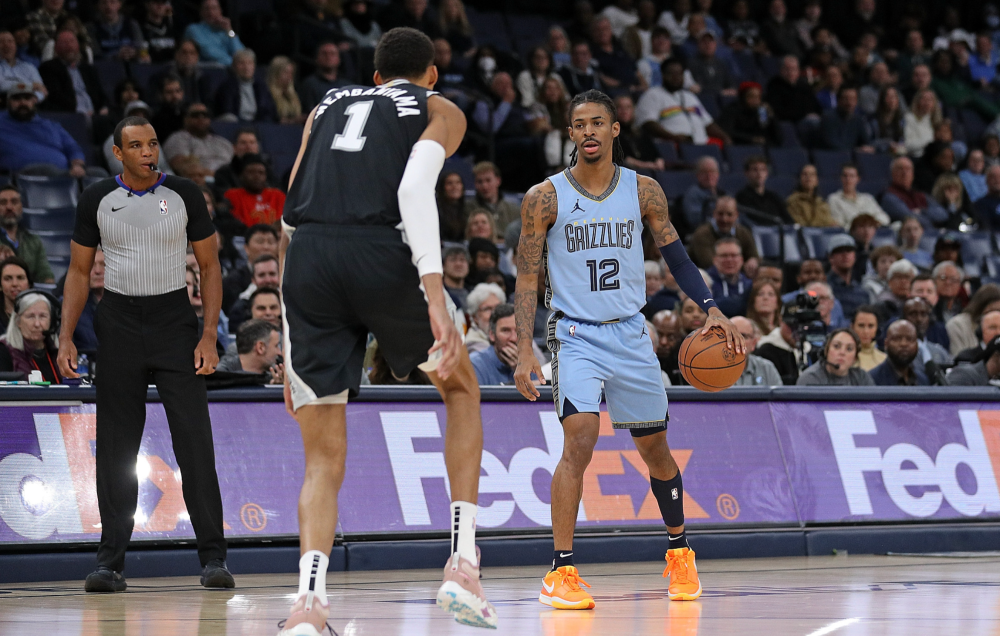 灰熊击败马刺双方擦肩而过